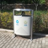 海淀公园垃圾桶更新统一款式